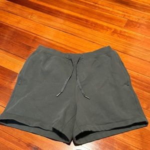Lululemon athletic shorts, men’s L, green.